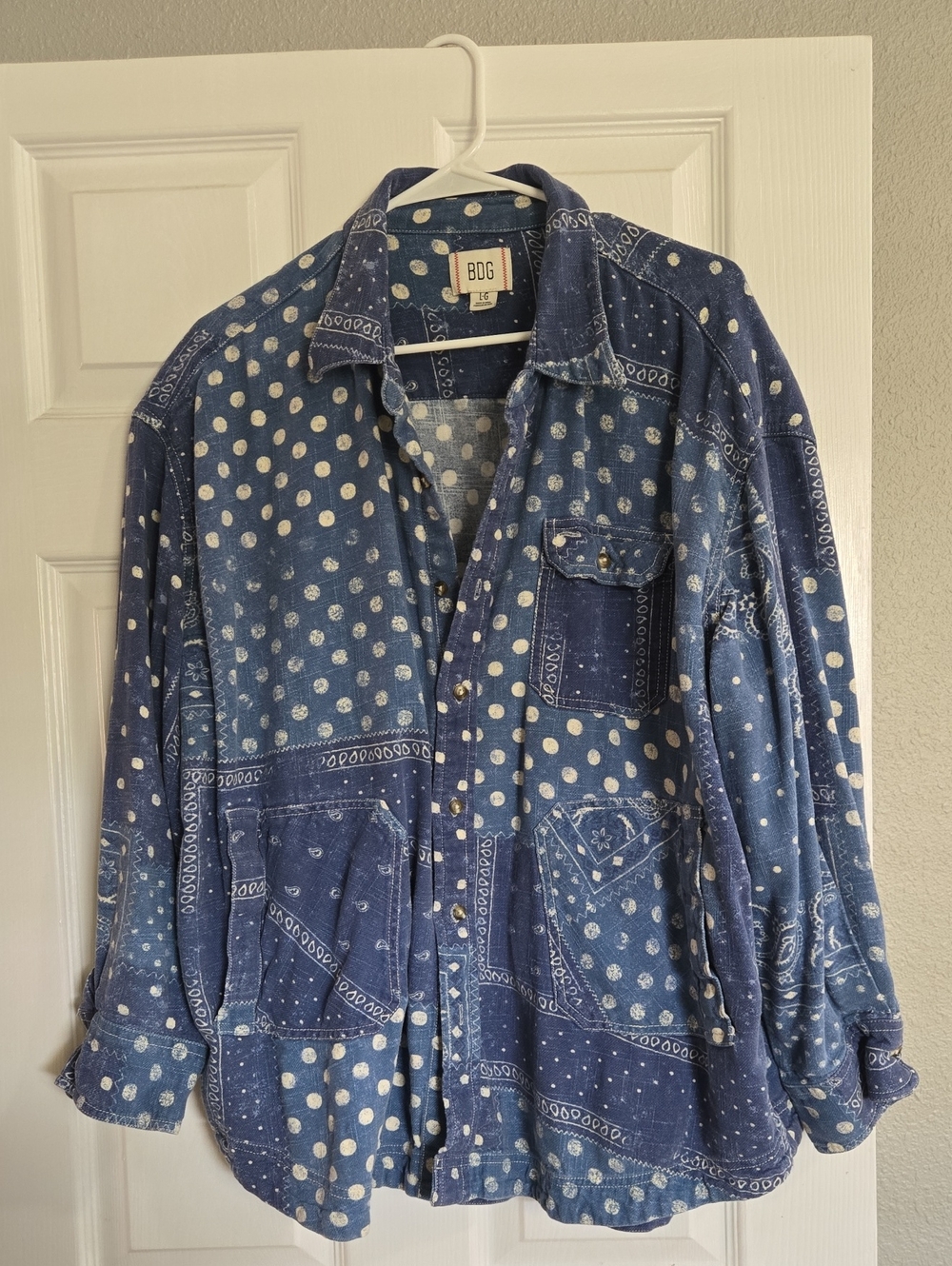 Urban Outfitters Bandana Button Down 💙